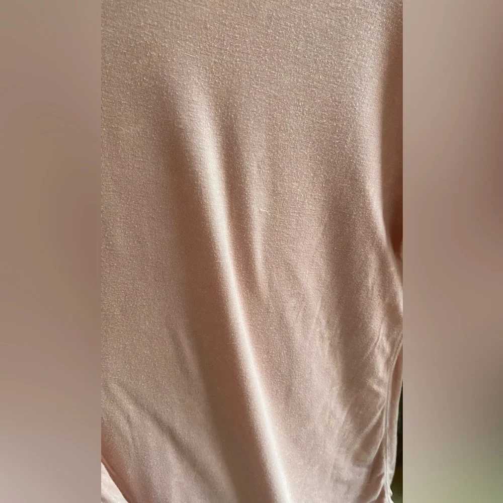 Universal Thread Top - Picture 6 of 6